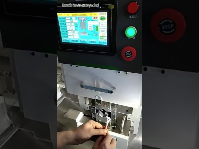 Pneumatisk klemmeapplikator til ny energi krympemaskine - stor firkantet matrice & terminalpresseform